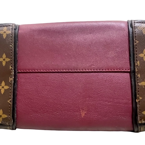 Louis Vuitton Monogram Canvas Tote Bag! ONE OWNER COPY OF PURCHASE - Picture 13 of 16